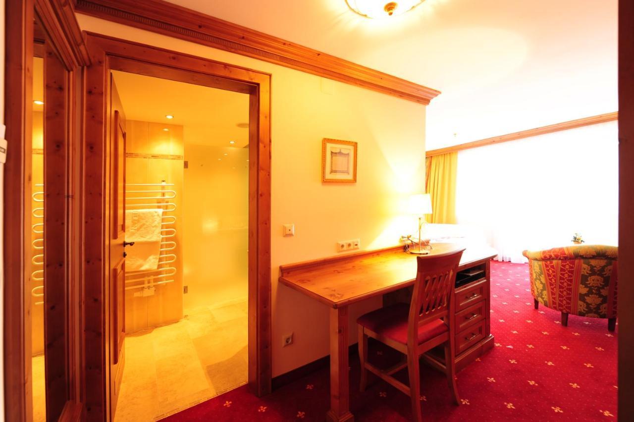 Hotel Max سيرفاوس المظهر الخارجي الصورة
