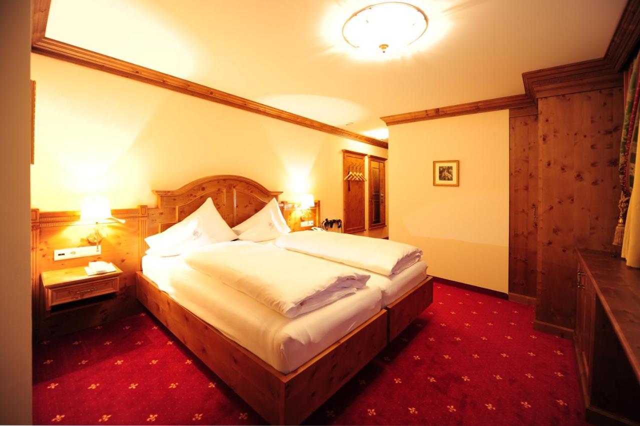 Hotel Max سيرفاوس المظهر الخارجي الصورة
