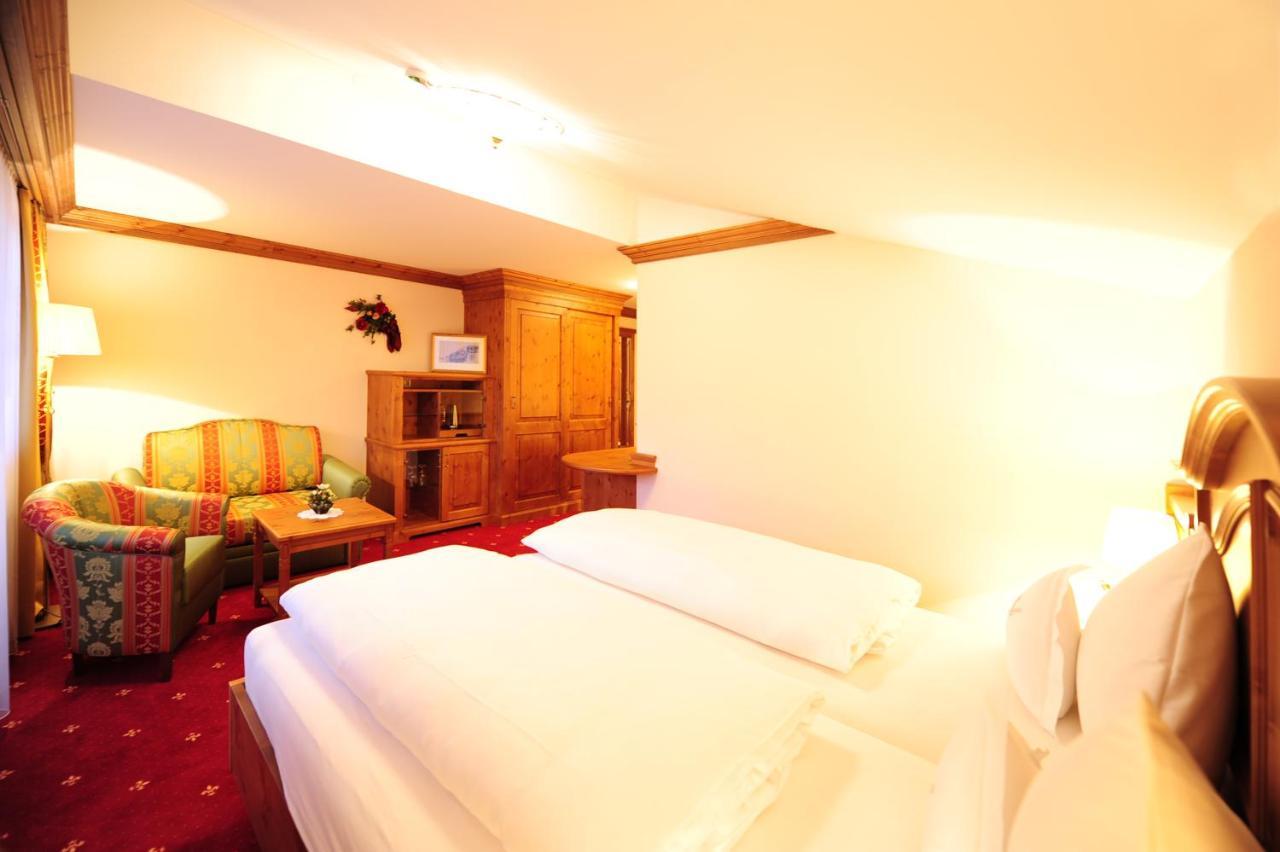 Hotel Max سيرفاوس المظهر الخارجي الصورة