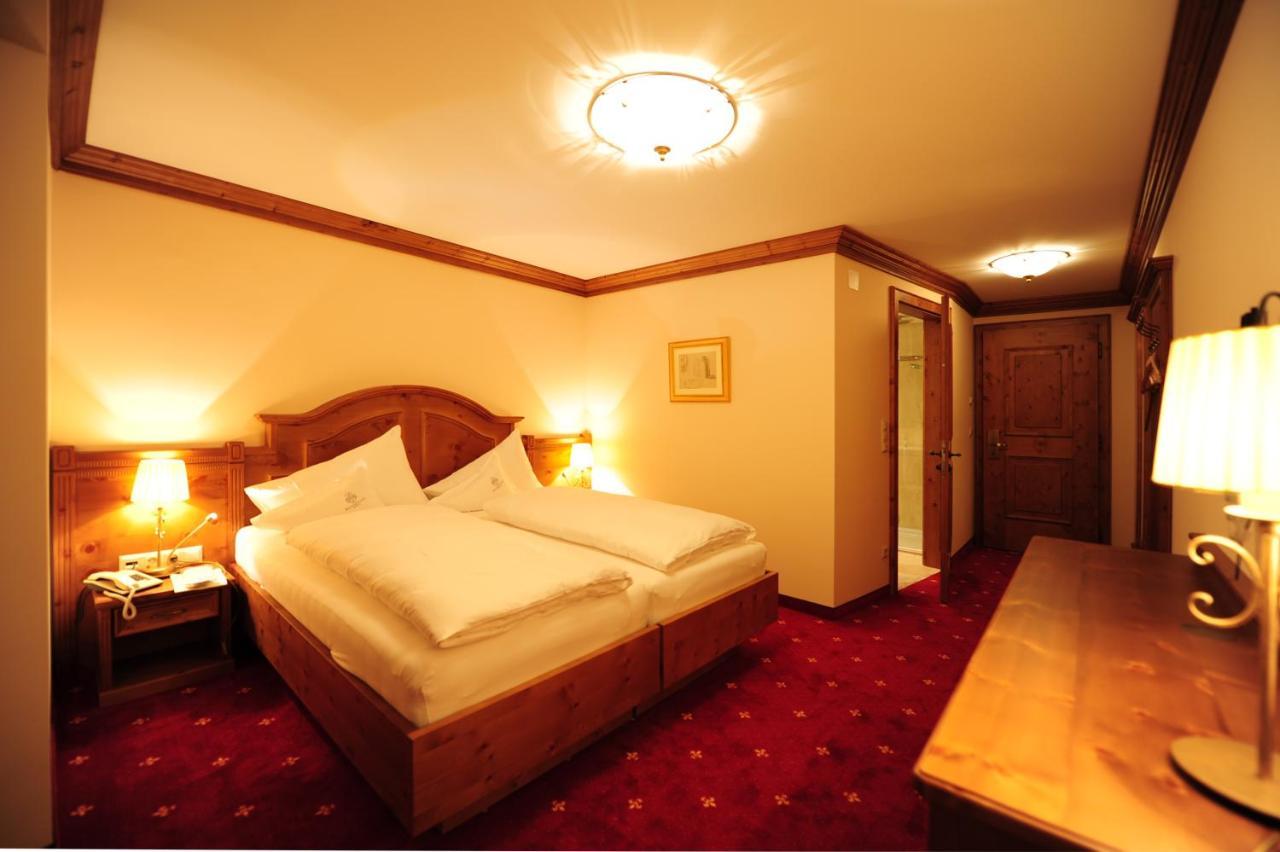 Hotel Max سيرفاوس المظهر الخارجي الصورة