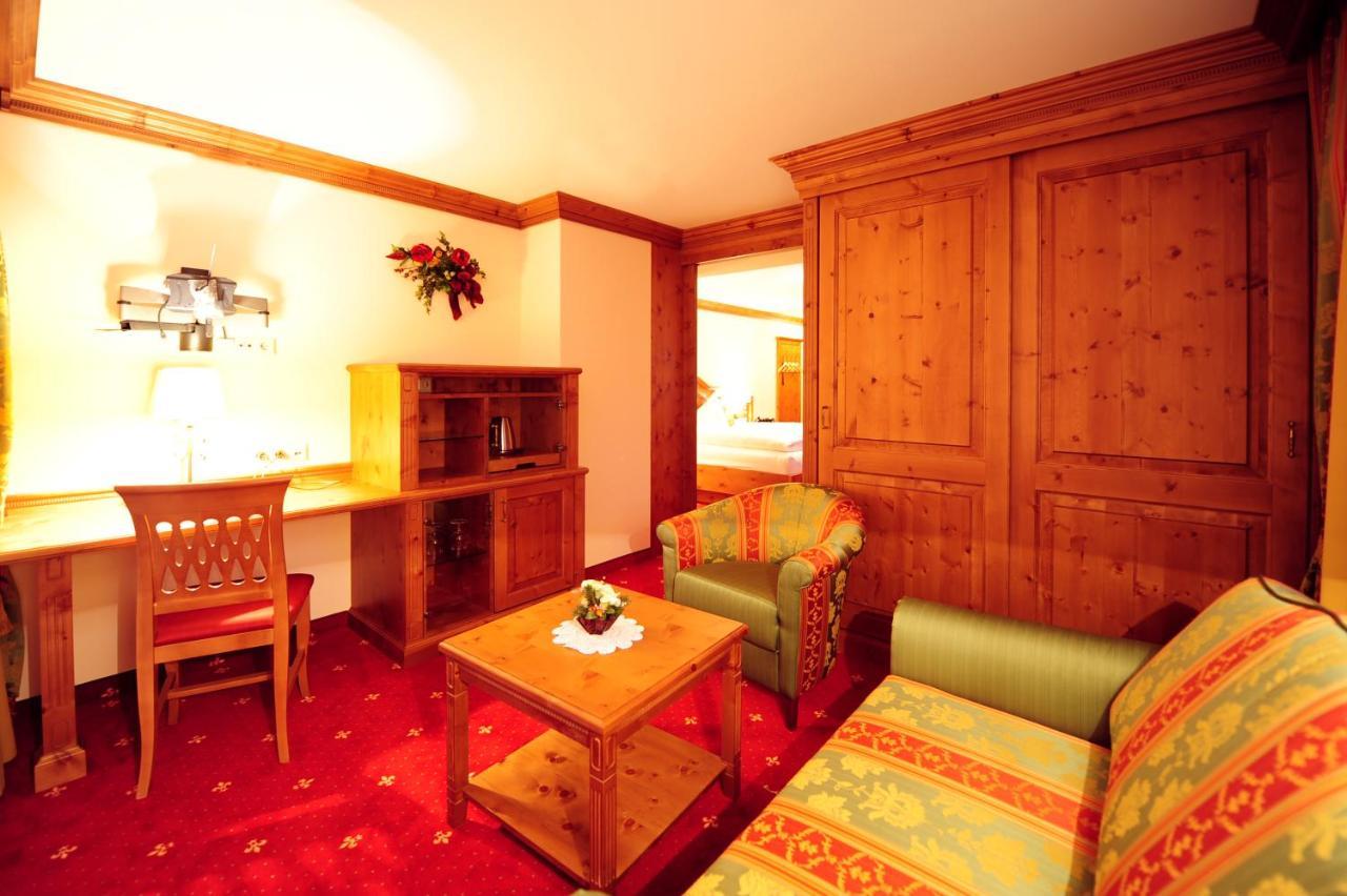 Hotel Max سيرفاوس المظهر الخارجي الصورة