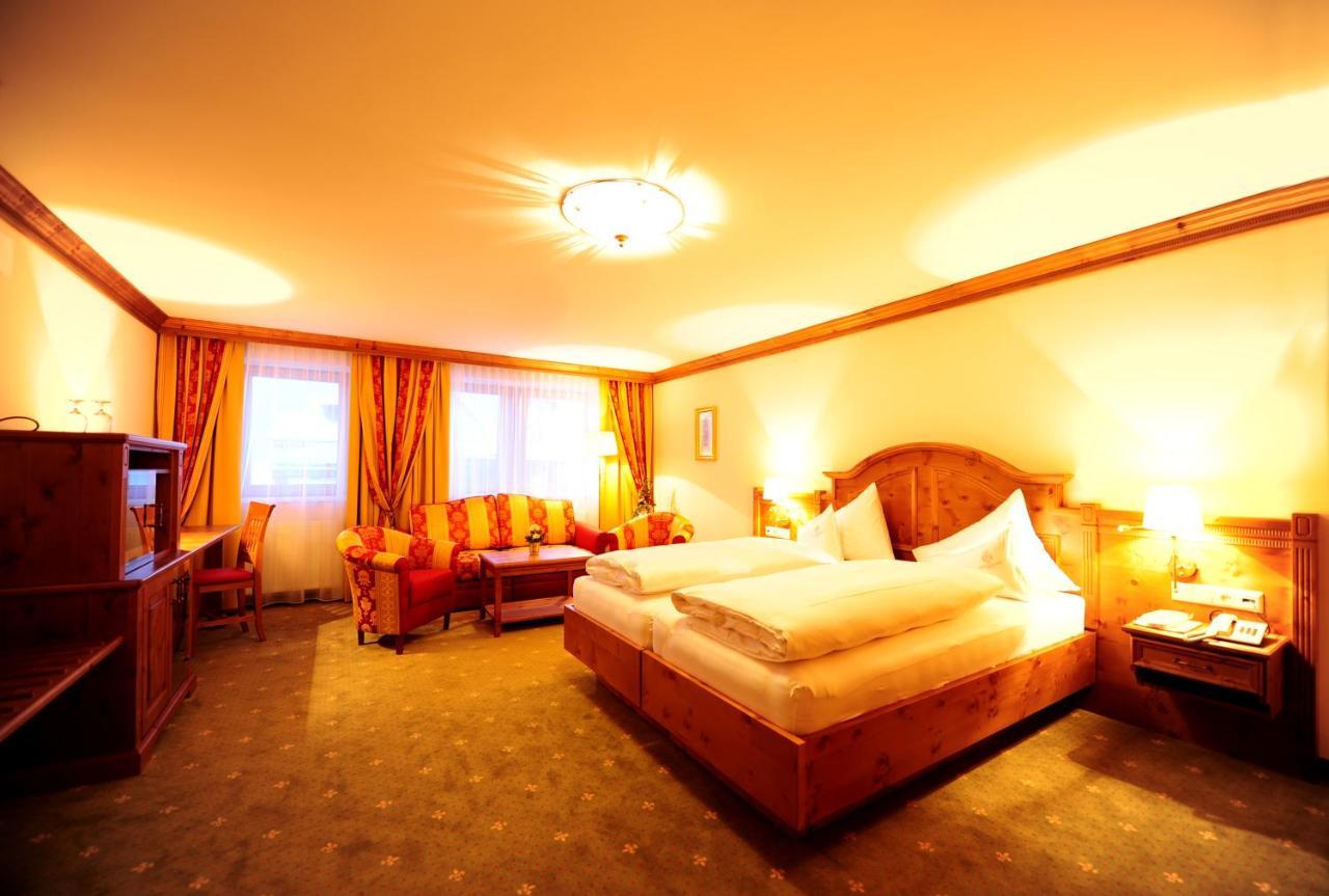 Hotel Max سيرفاوس المظهر الخارجي الصورة