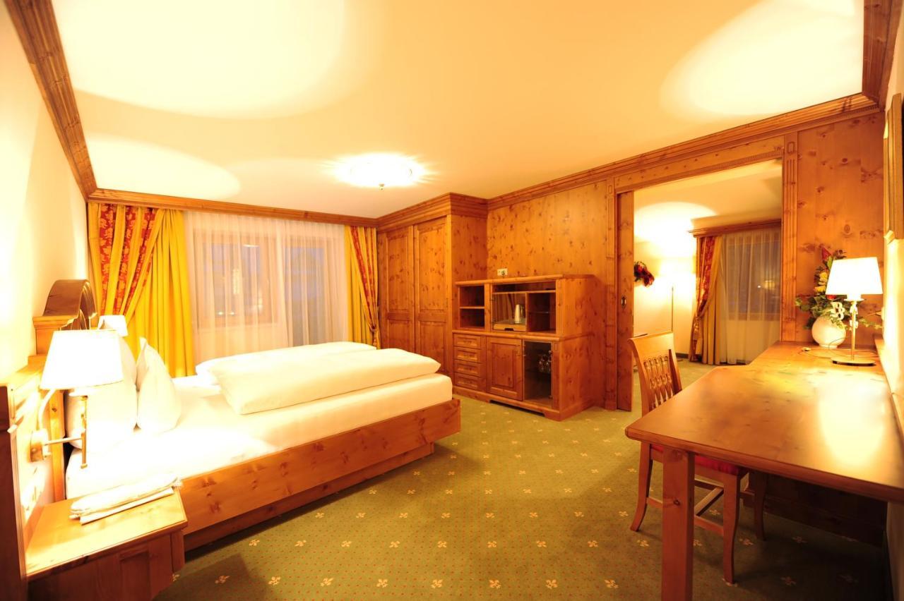 Hotel Max سيرفاوس المظهر الخارجي الصورة